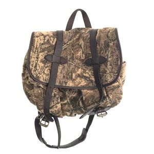 Filson camo wool shoulder bag